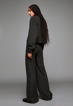 Bershka SOFT WIDE-LEG - Pantaloni - grey