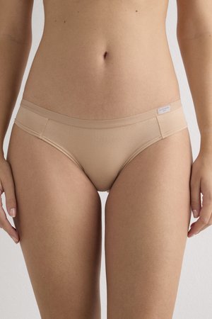 Intimissimi, - Figi