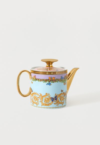 Πορσελάνινος τσαγιέρα με χρυσή λαβή και ρύγχος, διακοσμημένη με παστέλ γαλάζιες και μωβ λωρίδες, ανθοδέσμη και πεταλούδες.