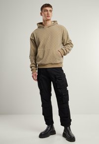 Thumbnail Image 2