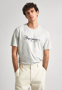 CAMILLE - Camiseta estampada - lt grey marl