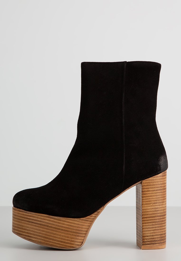 Botine cu platformă