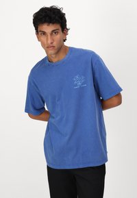 Samsøe Samsøe UNISEX - Tričko s potlačou - true navy lotus