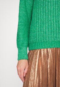 Molly Bracken Trui - green