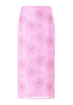 Rozā ceļgalu garuma svārki ar slāņotu ziedu mežģīņu rakstu un teksturētiem ziedu detaļām.