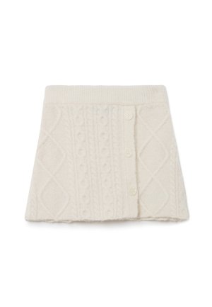 Jupe en maille torsadée crème avec taille côtelée, dotée d'une fermeture à boutons et de motifs en diamants texturés. Matière douce et chaude en mélange de laine.