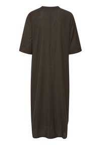 robe olive verte, ample, en tissu léger, avec des manches courtes et un col rond, présentant une coupe droite et sans ornements.