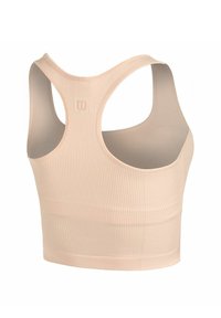 Sujetador deportivo beige con textura acanalada, diseño de espalda de nadador y un logotipo en la parte posterior, que ofrece un ajuste cómodo y soporte moderado.
