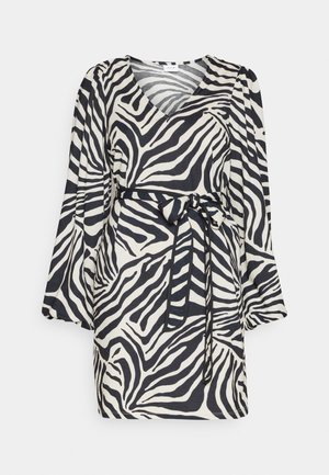 VILA, VIMIRAN MOLLI V-NECK SHORT DRESS - Denné šaty - black beauty/molli