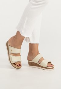 vitaform Heeled mules - creme