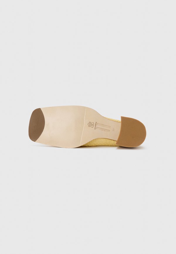 LIGIA BUTTER - Slip-ons - cream2