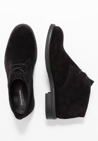 Vagabond Sportiga snörskor - black