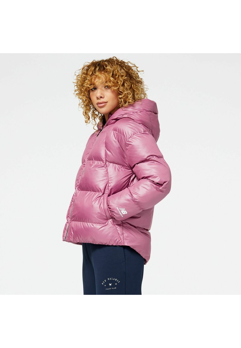 New Balance ATHLETICS Winter jacket raisin/mottled red Zalando.de