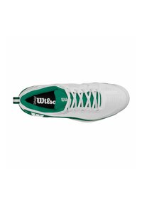Weißer Sportschuh mit strukturiertem Obermaterial, grünen Akzenten auf der Einlegesohle und der Außensohle sowie schwarzem Logo auf der Zunge. Schnürdesign.