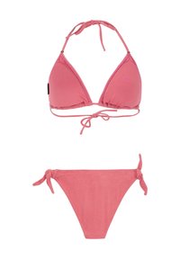 Różowy zestaw bikini składający się z trójkątowego stanika z wiązaniami na szyi i plecach oraz niskich majtek z wiązaniami po bokach, wykonany z miękkiego materiału.
