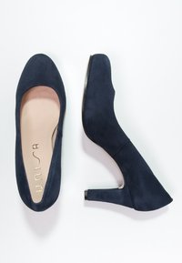 Unisa Lodičky s platformou - dark blue