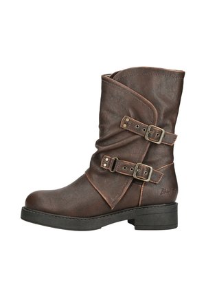 Brauner Knöchelhoher Lederstiefel mit zwei verstellbaren Schnallenriemen und niedrigem schwarzen Absatz, von der Außenseite vor weißem Hintergrund gezeigt.