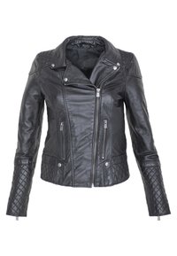 Schwarze Lederjacke mit gestepptem Design an den Ärmeln, asymmetrischem Reißverschluss und zwei Reißverschlusstaschen vorne. Glatte Oberfläche.