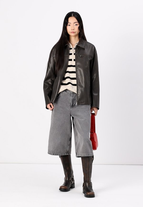 OVERSIZED DISTRESSED JACKET - Faux leather jacket3