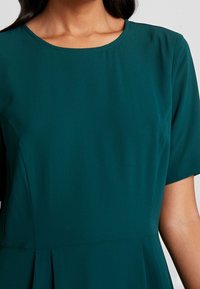 Mads Nørgaard Vestido informal - dark green