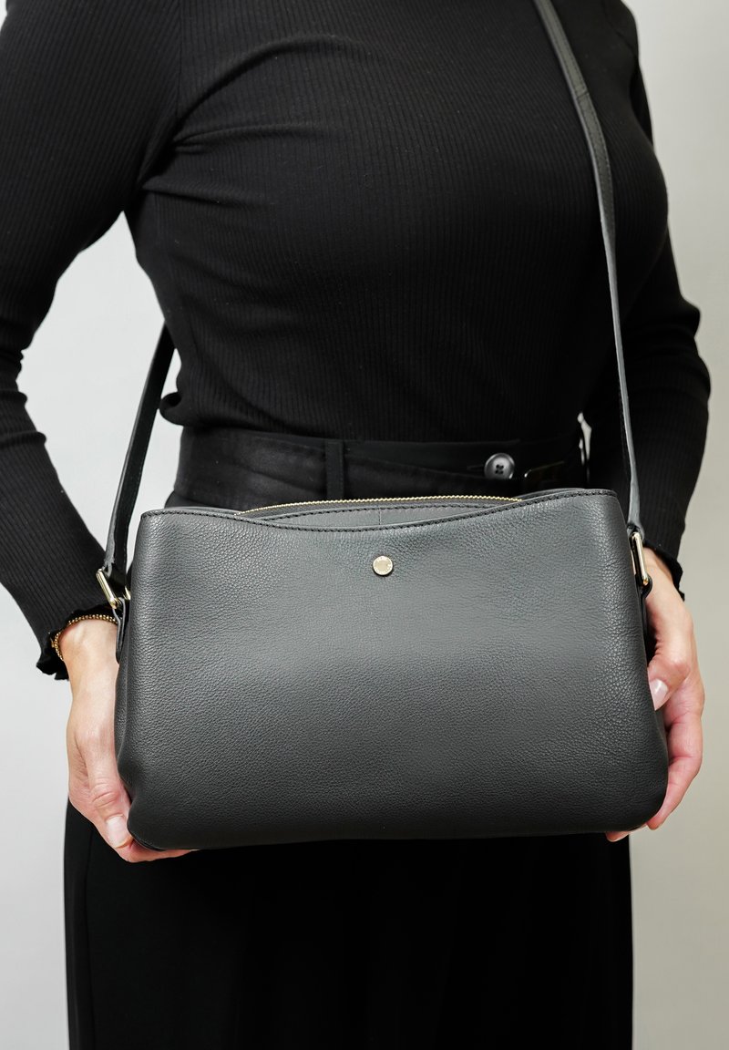 Paul Costelloe KIWI - Schoudertas - black