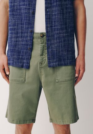 Next, REGULAR FIT - GARMENT DYED FATIGUE JORT SHORTS . - Shorts - sage green