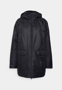 Svart lång vadderad vinterjacka med huva, framtill dragkedja, två fickor med lock vid midjan och två sidofickor, designad för kallt väder.