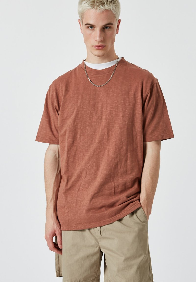 MINIMUM T-Shirt Heon Short Sleeved