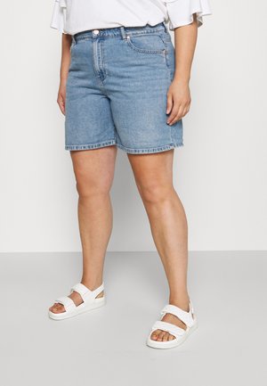 CARHINE - Shorts vaqueros - light blue denim