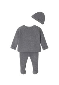 Gray knit baby outfit comprising a long-sleeve top with ribbed texture, matching pants, and a beanie, all featuring a clean design.