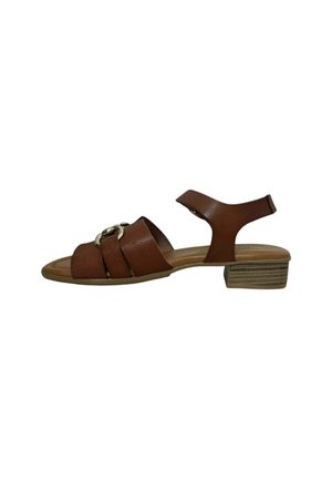 Sandal de cuero marrón con un tacón bajo en bloque, que presenta correas anchas y un detalle de hebilla metálica. Textura suave con detalles de diseño mínimos.