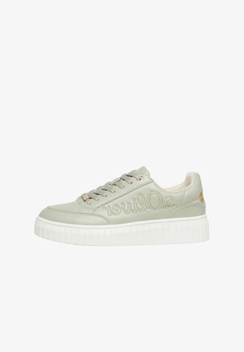 Baskets basses vert clair avec semelle blanche épaisse, lacets à l'avant et logo "s.Oliver" embossé sur le côté.