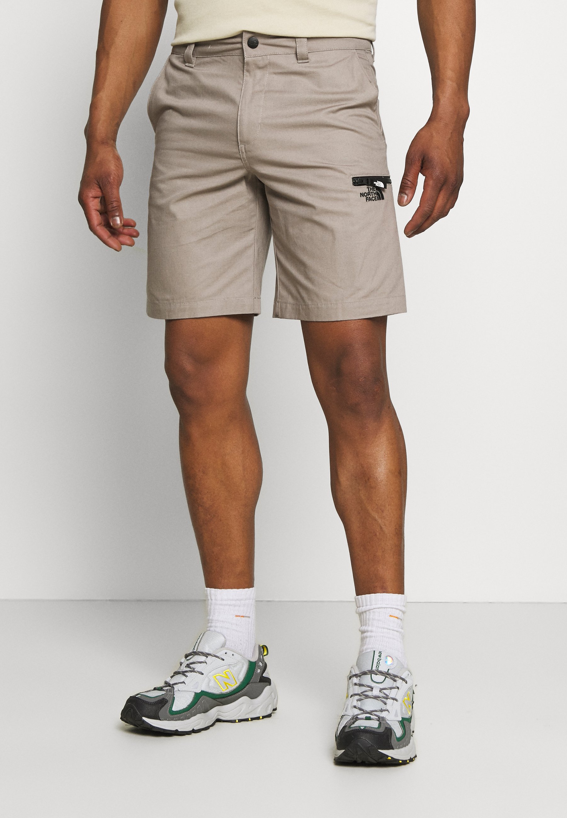 The North Face CARGO - Shorts - mineral 