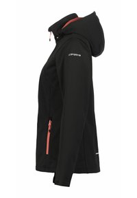 Chaqueta softshell negra con capucha, cremallera roja y forro de capucha rojo, con un logo en la parte superior de la manga, vista de perfil.