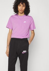 Nike Sportswear M NK CLUB+ FT CF PANT LBR - Träningsbyxor - black
