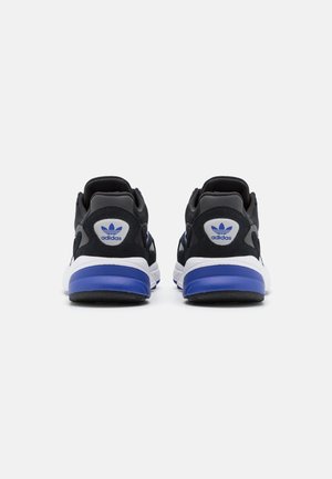 Sneakers laag - black