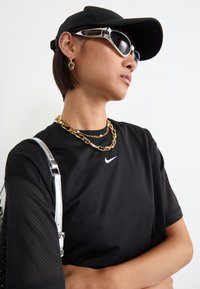 Nike Sportswear CROP TEE - Jednoduché tričko - black