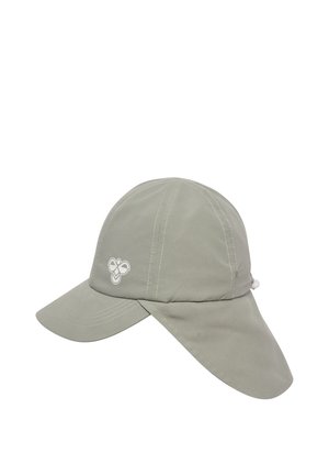 Lysegrå udendørs kasket med forlænget nakkeflap og lille hvidt logo på frontens venstre side.