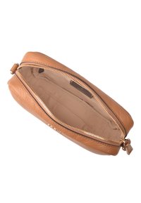 JOOP! VIVACE CLOE  - Taška s příčným popruhem - brown sugar