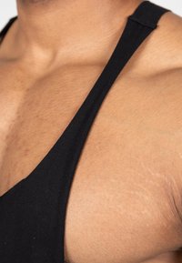 Gorilla Wear MELROSE STRINGER - Top - black