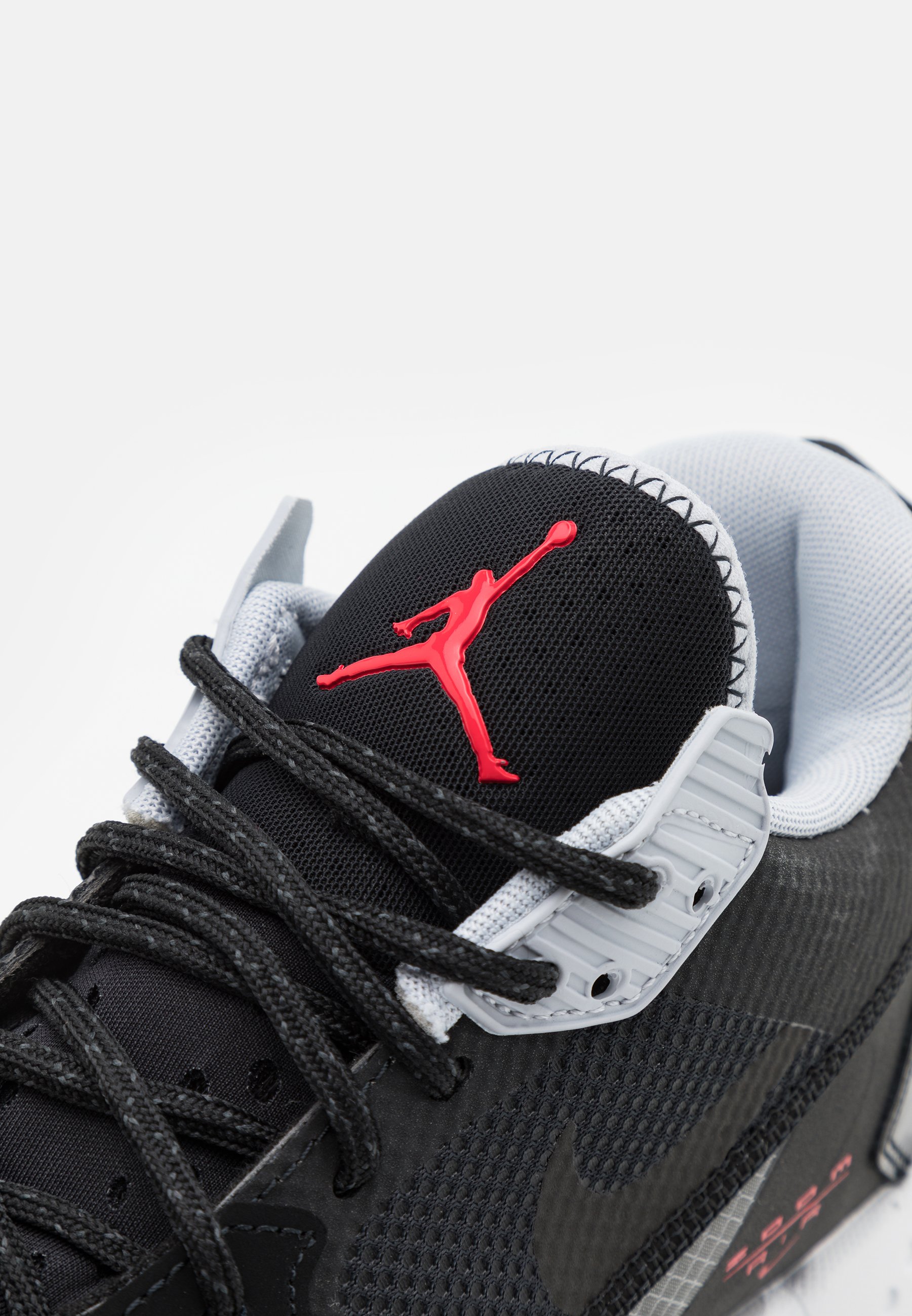 jordan zoom basketball shoes