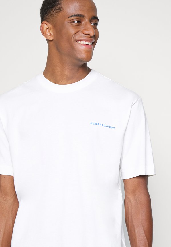 ONSFRED CITY PRINT - Print T-shirt - cloud dancer4