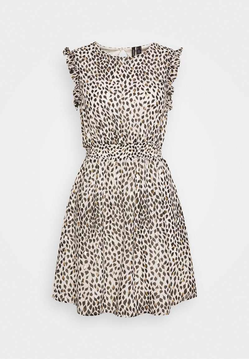 Robe sans manches longueur genou avec motif abstrait de feuilles noir et beige, épaules volantées, taille cintrée et encolure ronde avec bouton à trou de serrure.