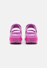 Crocs MEGA CRUSH UNISEX - Badesandaler - bubble