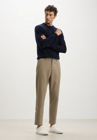 Calliope Chino - marrone