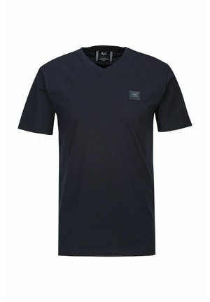 Marineblaue kurzärmelige V-Ausschnitt-T-Shirt aus glattem Baumwollstoff. Mit einem kleinen Stofflogo-Patch auf der linken Brust. Klassische Passform.