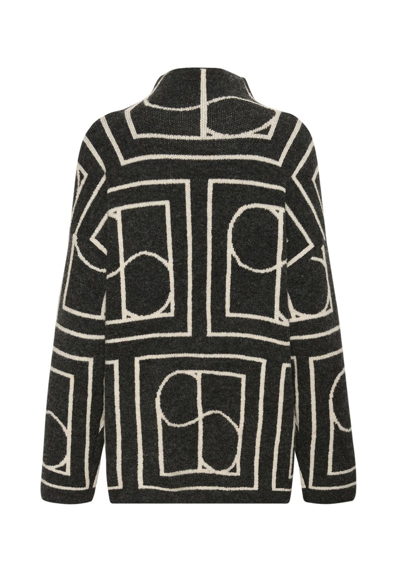 Kuscheliger Strickpullover in Dunkelgrau mit cremefarbenen geometrischen Mustern, einschließlich Quadraten und Kreisen. Verfügt über einen hohen Kragen und lange Ärmel.