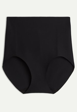 Bragas de talle alto en negro, fabricadas con una tela suave. Presentan un diseño sin costuras con lados anchos y un corte modesto. Simples y clásicas.