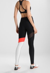 Nike Performance Leggings - black