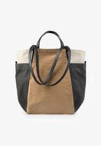 Unausgewählt, tapir ash dust